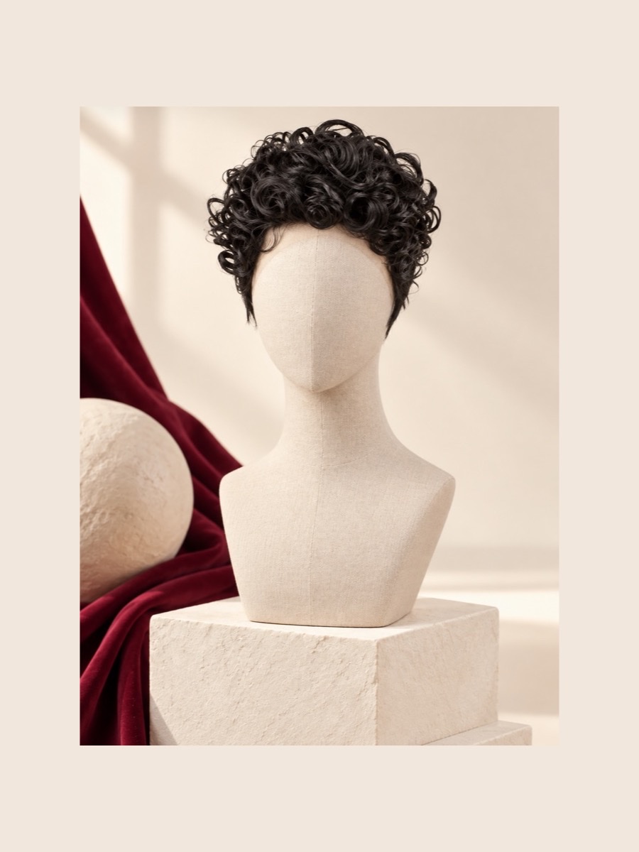 BW06 fashion wig shown on a faceless linen mannequin